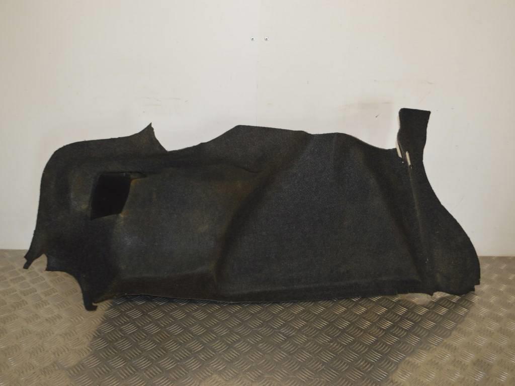 Обшивка багажника