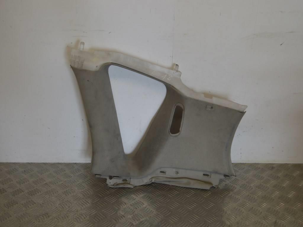 Обшивка багажника