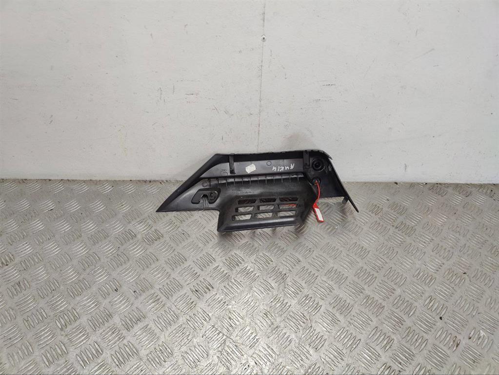 Обшивка багажника