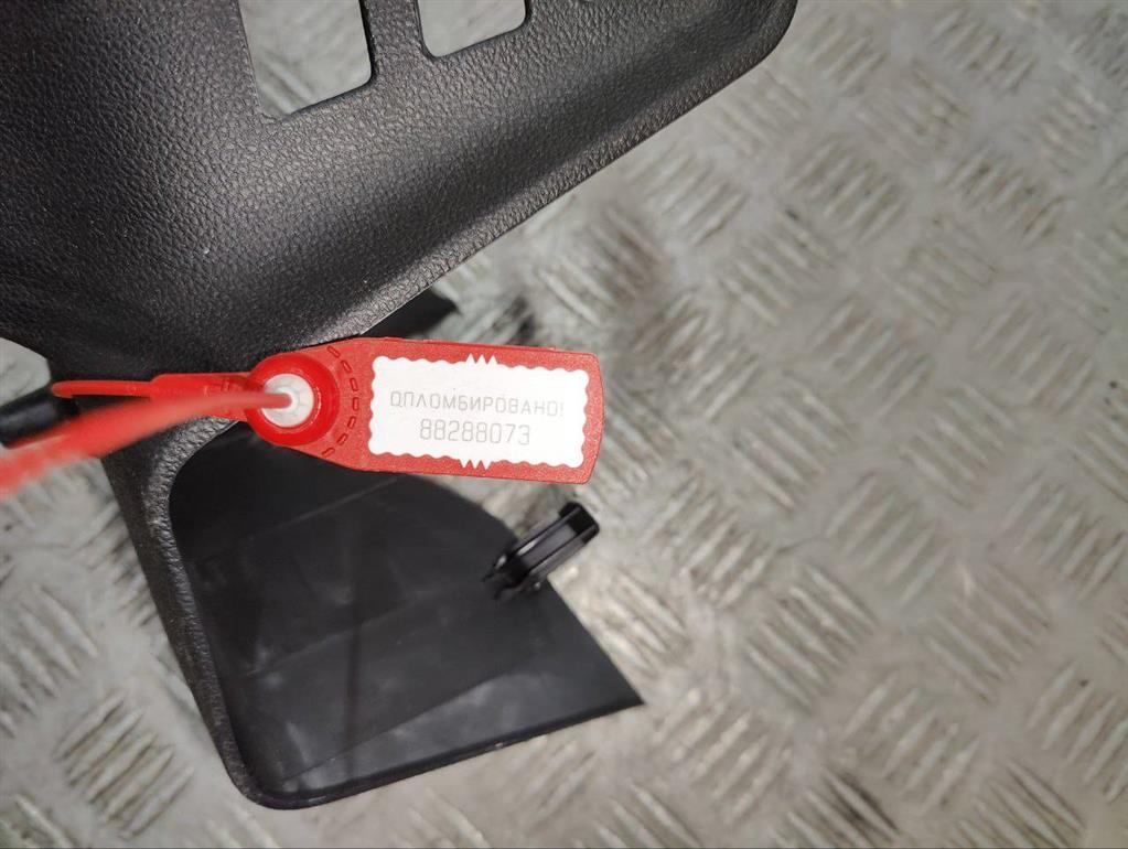 Обшивка багажника