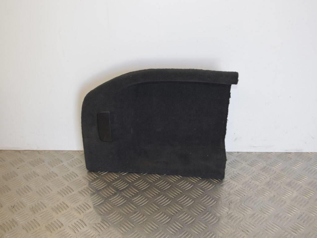 Обшивка багажника