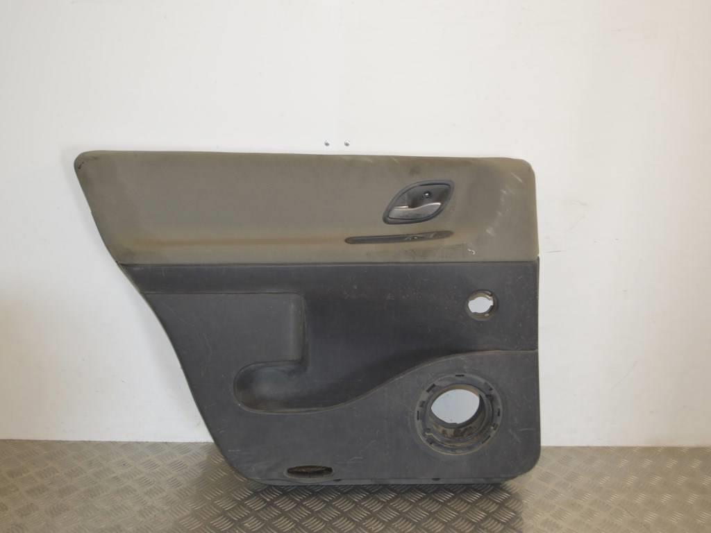 Обшивка двери задней левой (дверная карта) Renault Espace 4 (2003-2010) 8200012270, 8200150927