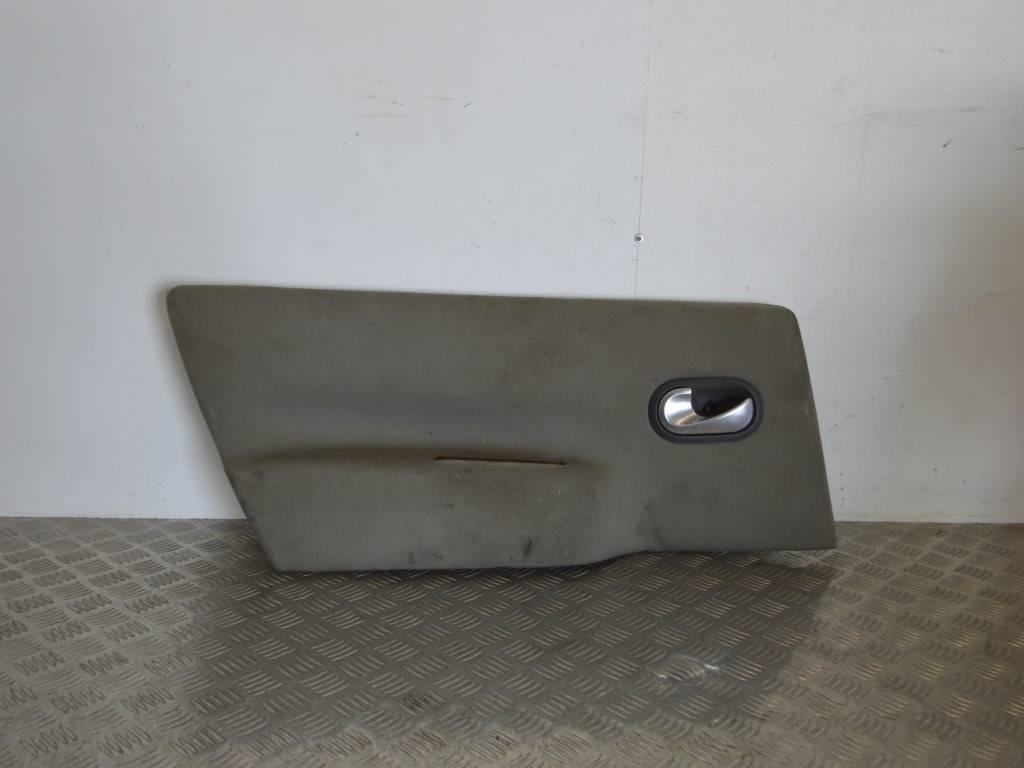 Обшивка двери задней левой (дверная карта)