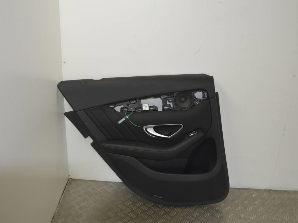 Обшивка двери задней левой (дверная карта)