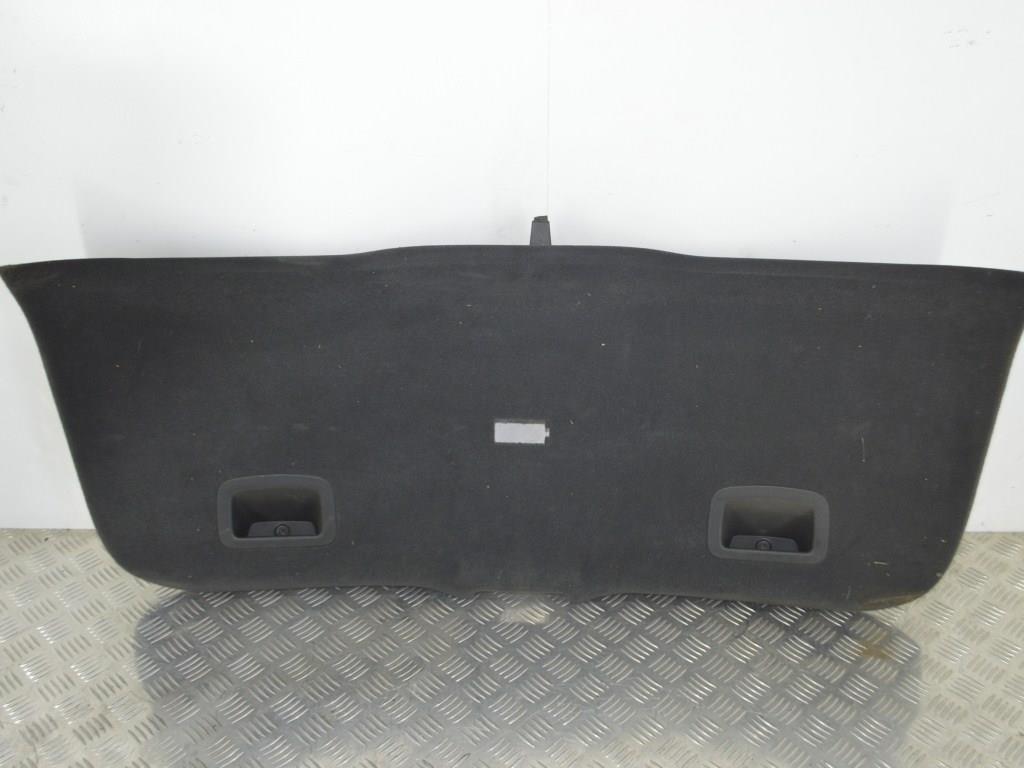 Обшивка крышки багажника