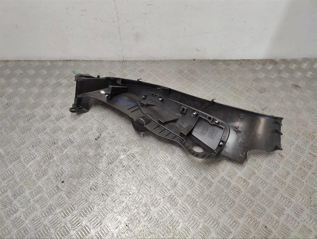 Обшивка салона