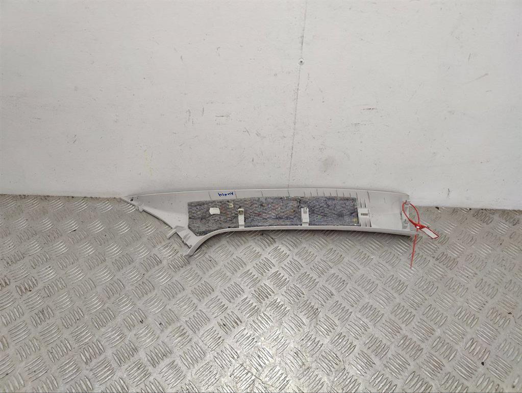 Обшивка стойки передней левой