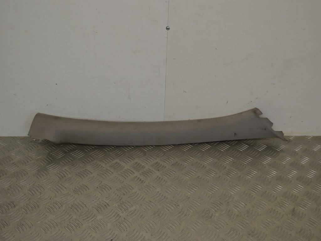 Обшивка стойки передней правой