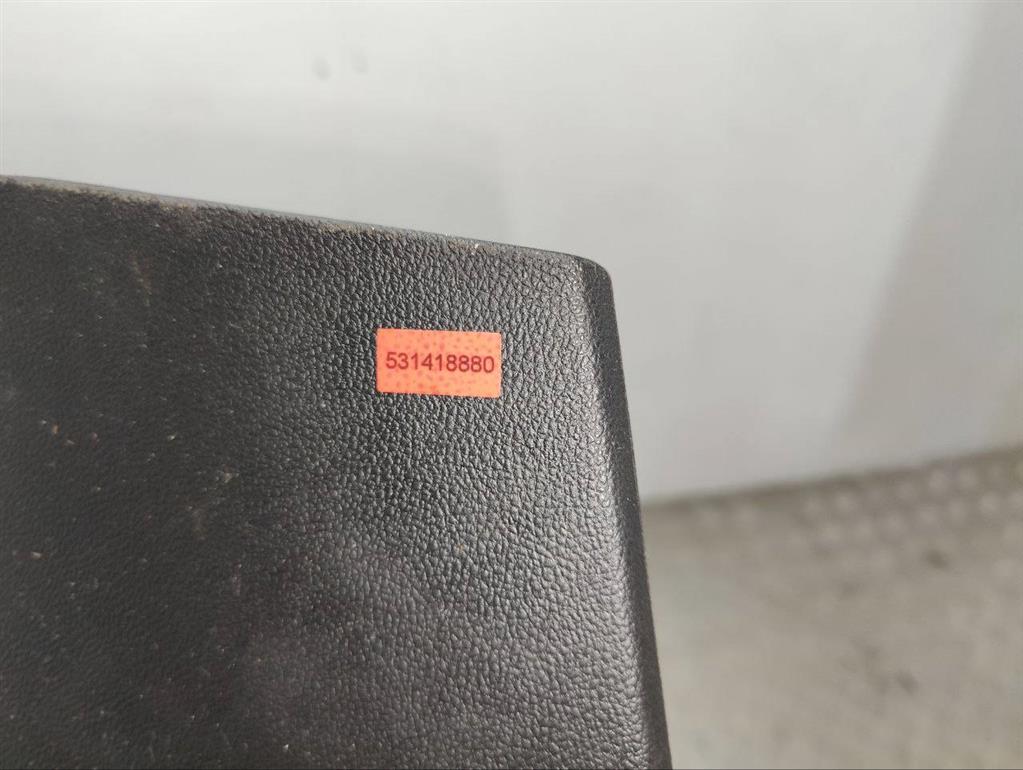 Обшивка стойки центральной левой