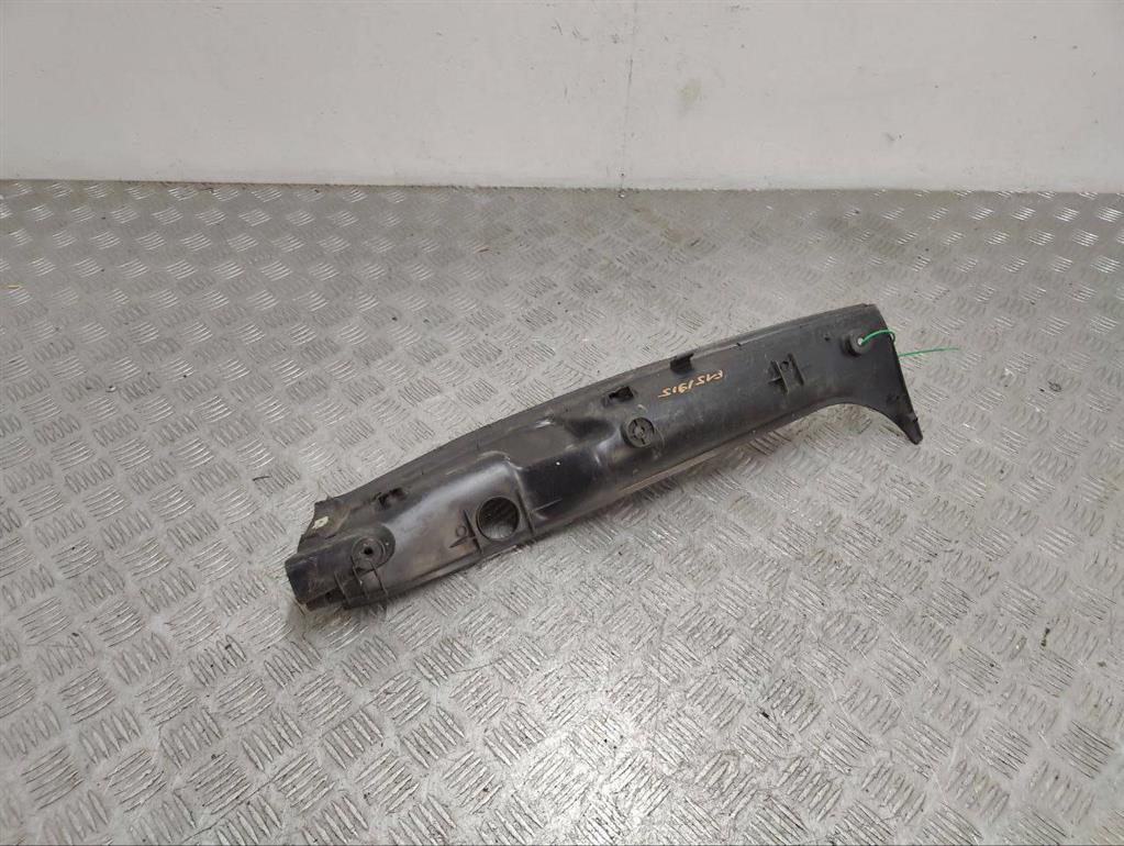 Обшивка стойки задней левой