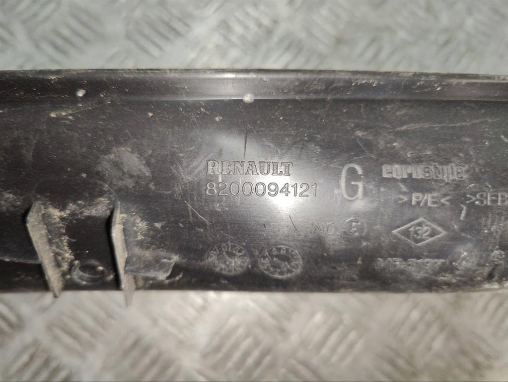 Обшивка стойки задней левой