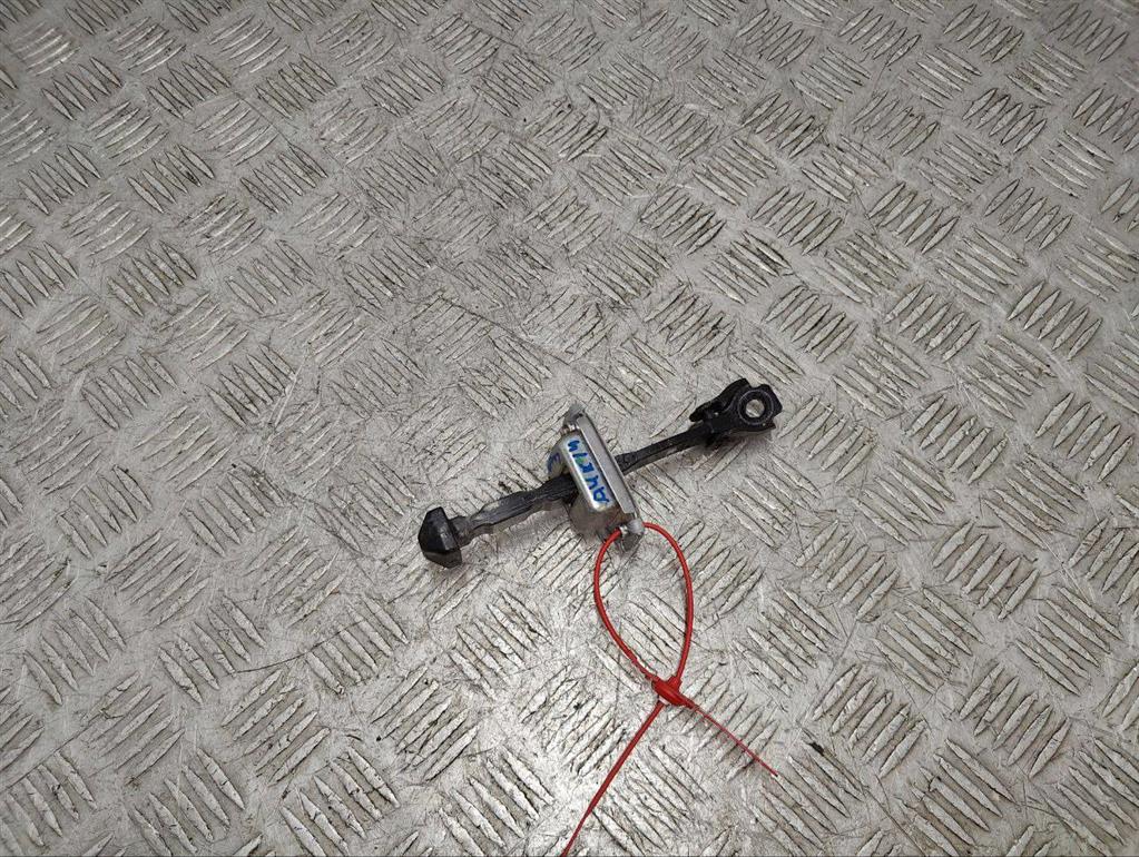 Ограничитель открывания двери передней