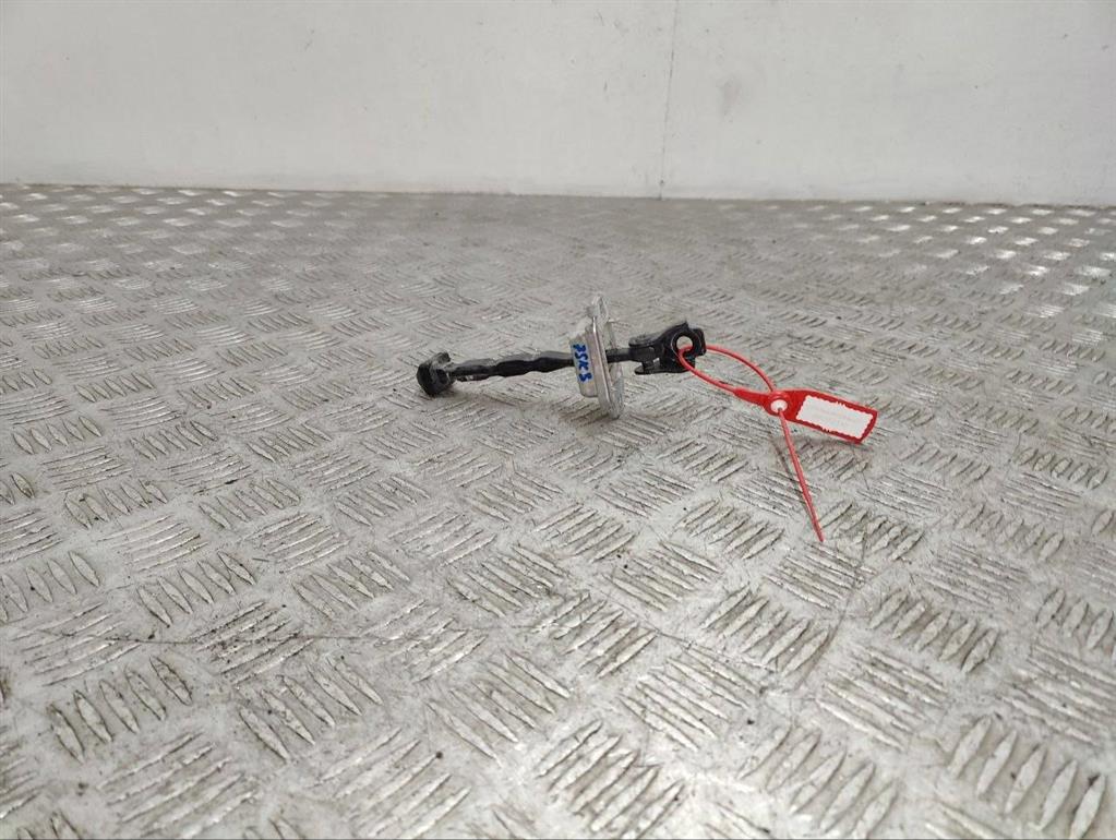 Ограничитель открывания двери передней