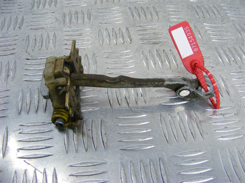 Ограничитель открывания двери