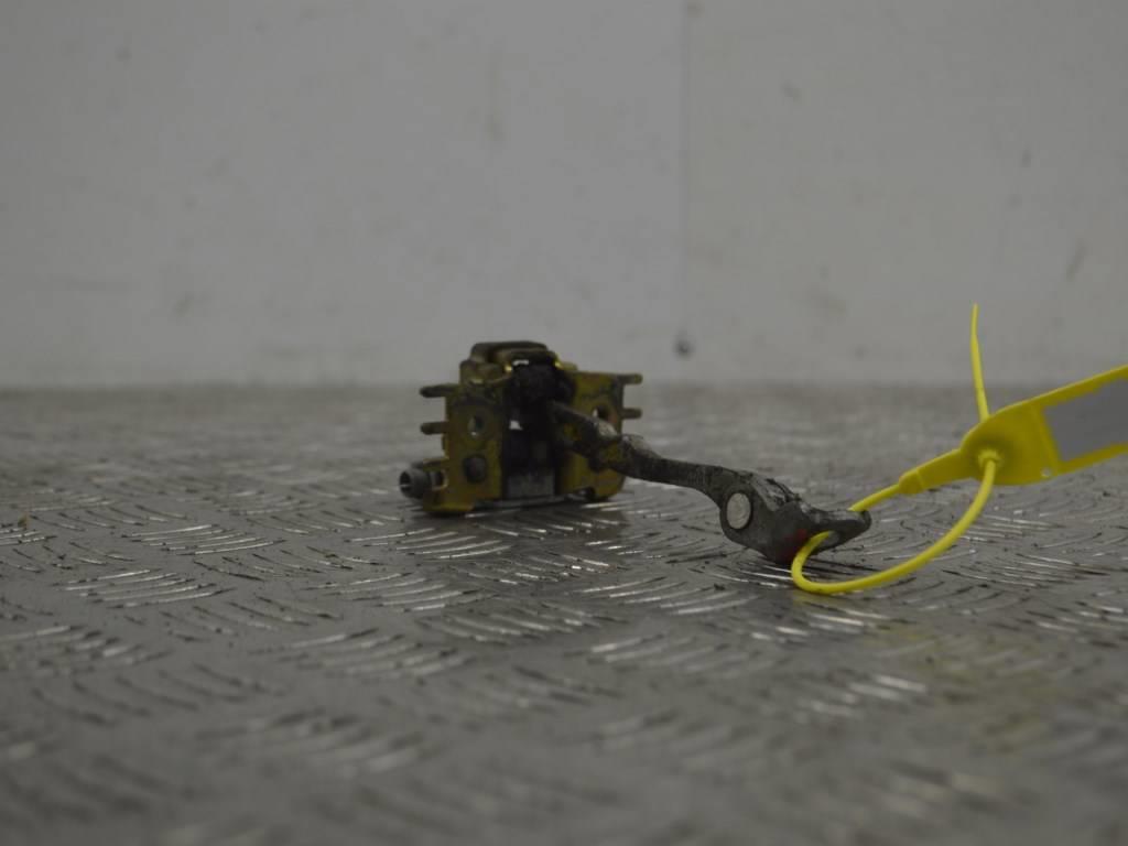 Ограничитель открывания двери Renault Laguna 2 (2001-2007)