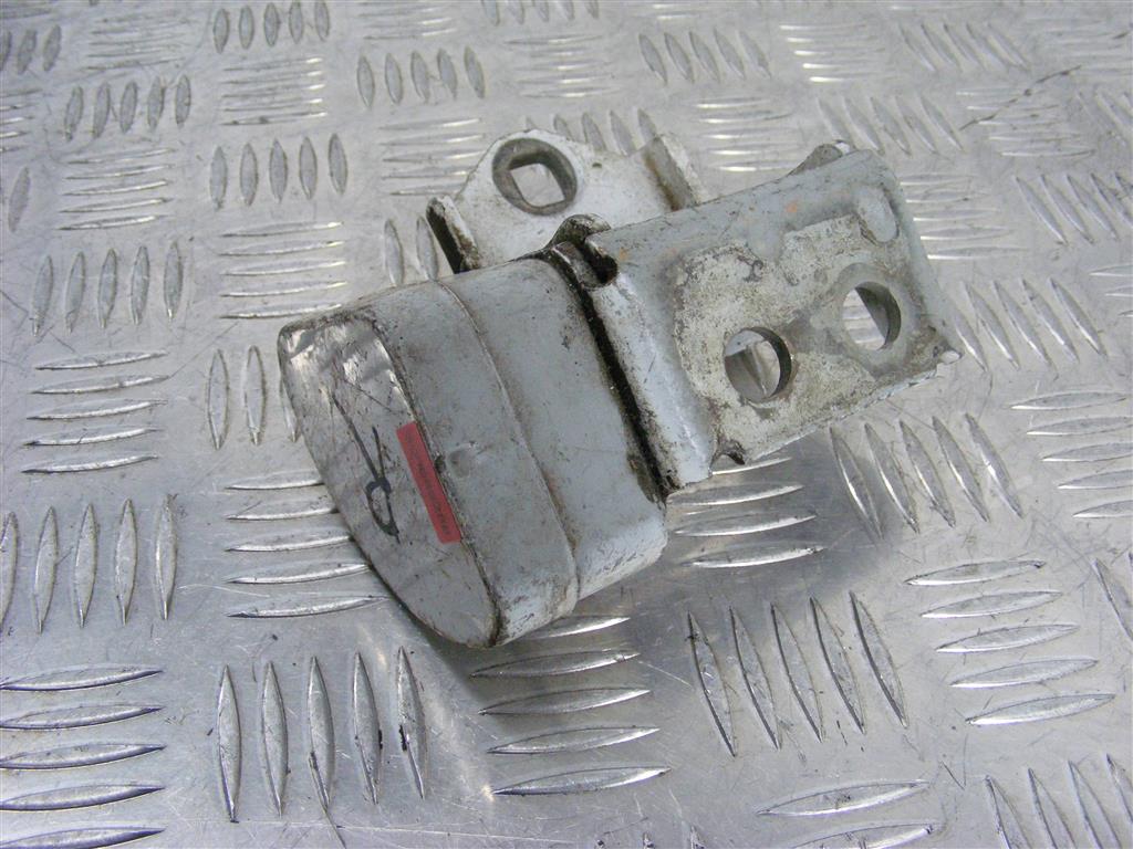 Ограничитель открывания двери