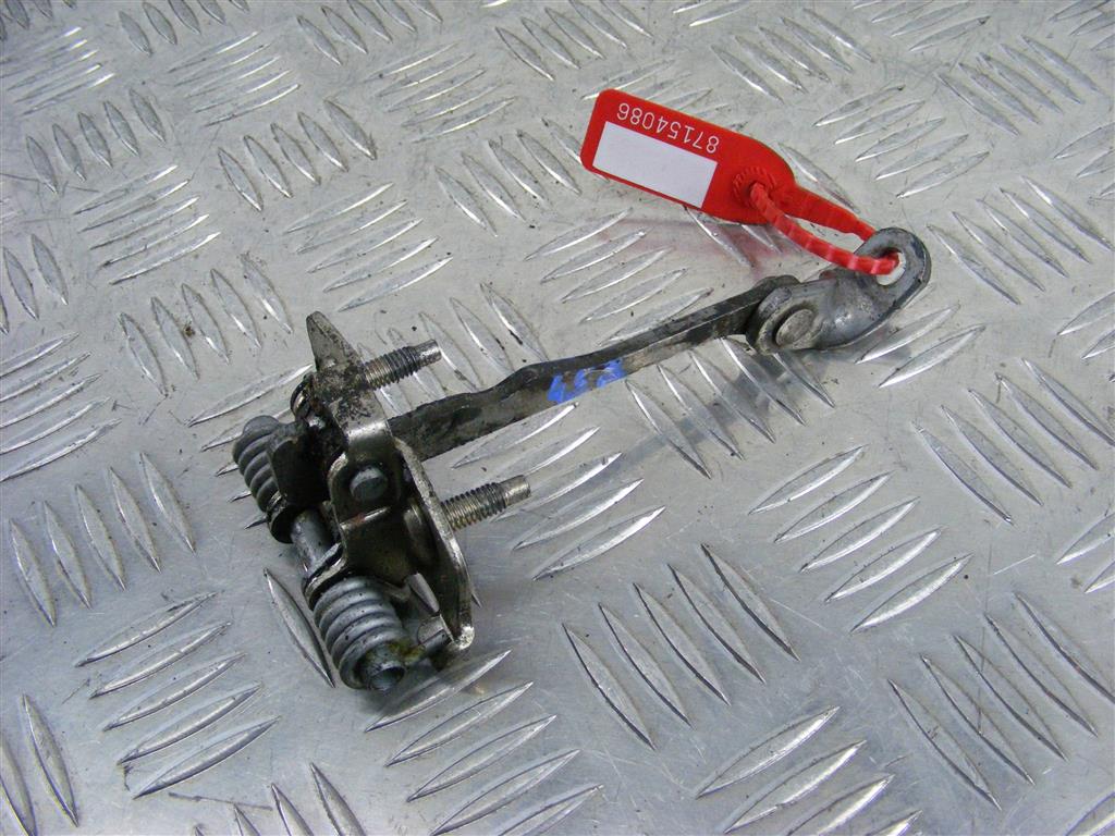 Ограничитель открывания двери