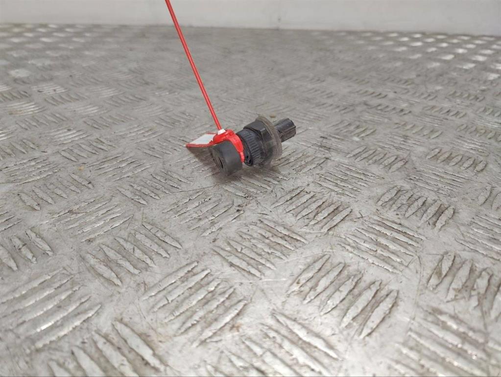 Ограничитель открывания двери