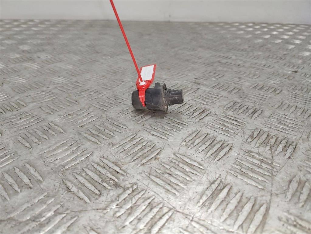 Ограничитель открывания двери