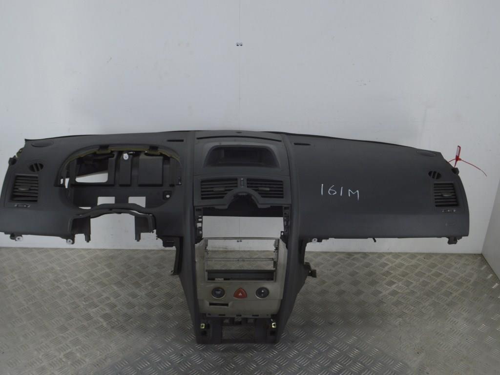 Панель передняя салона (торпедо)