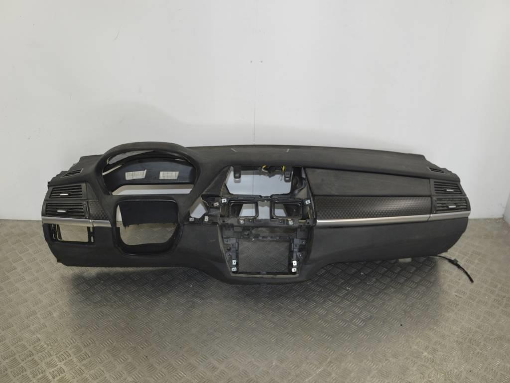 Панель передняя салона (торпедо)