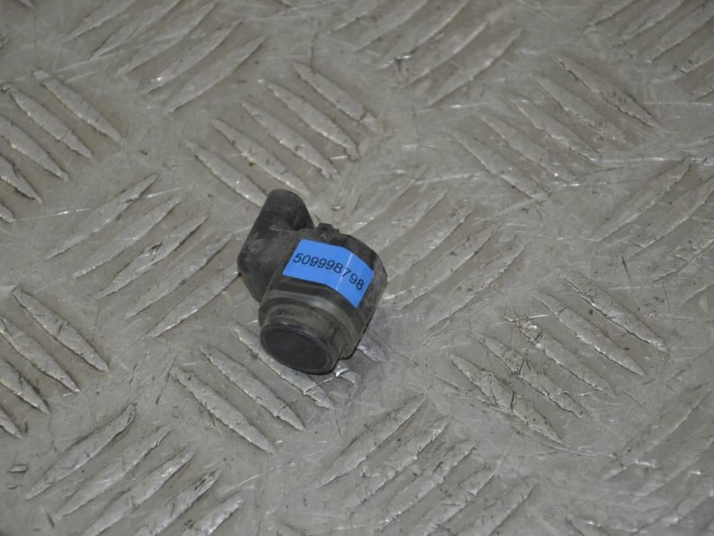 Парктроник передний