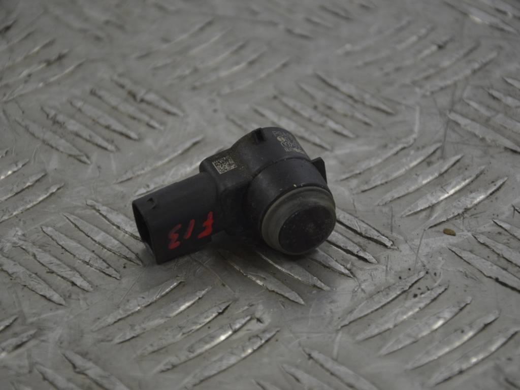 Парктроник передний