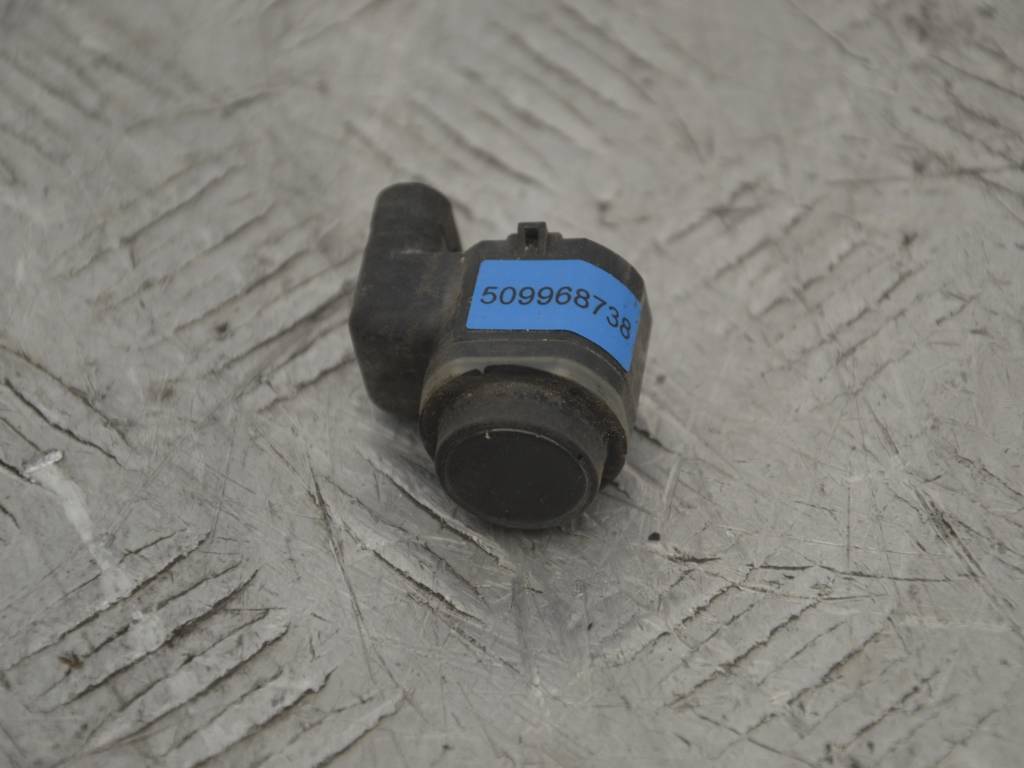 Парктроник передний