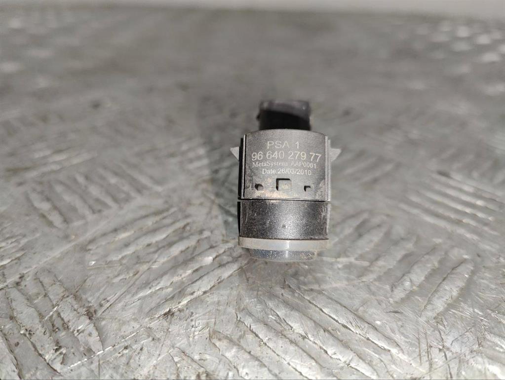 Парктроник задний