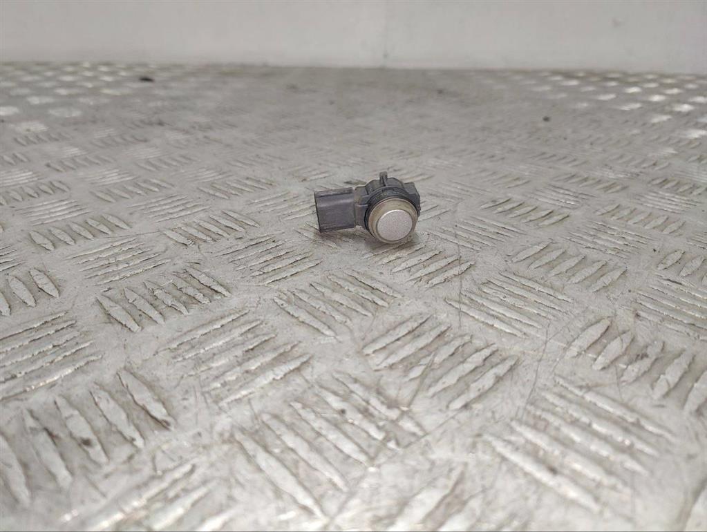 Парктроник задний