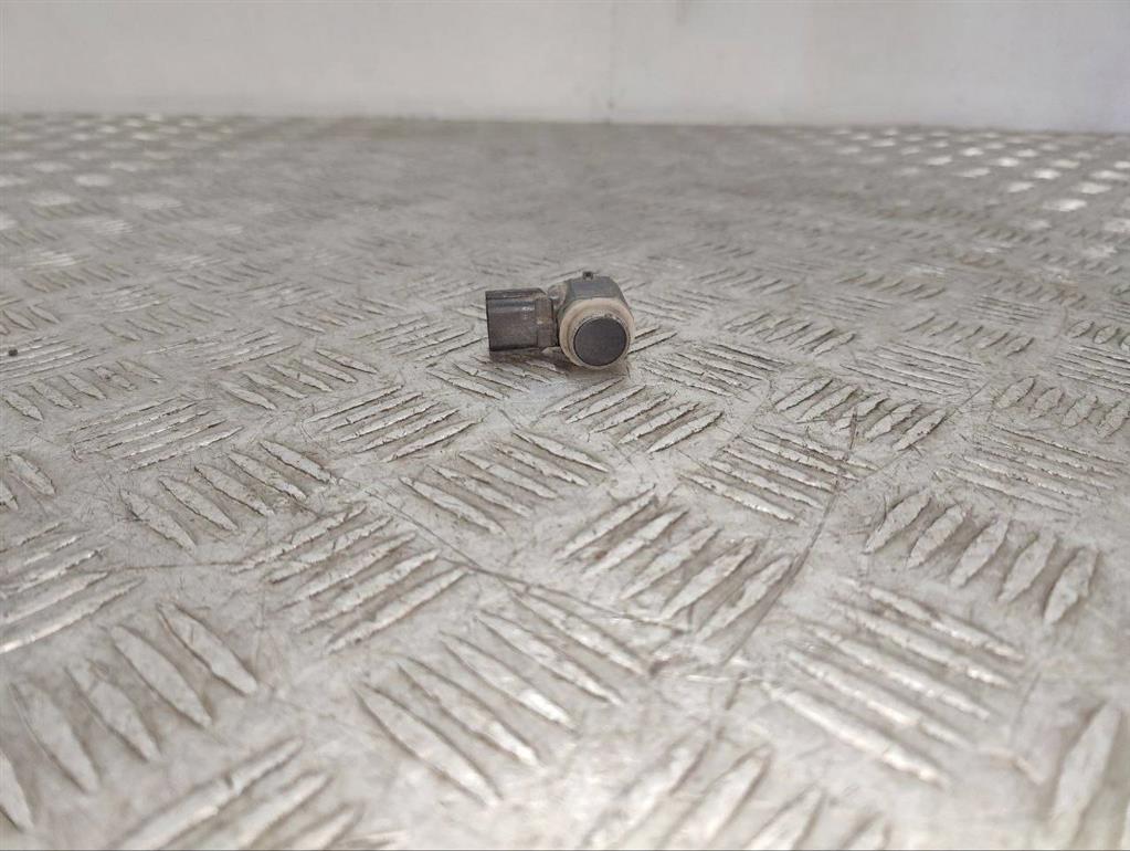 Парктроник задний