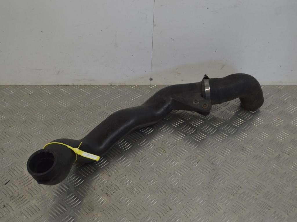 Патрубок интеркулера