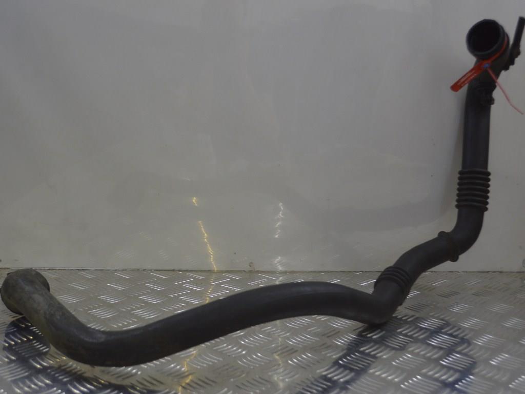 Патрубок интеркулера Renault Kangoo 1 (1997-2007) 8200290500