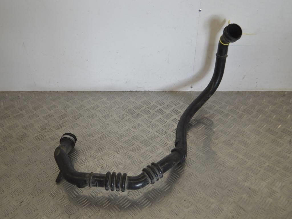Патрубок интеркулера Renault Kangoo 1 (1997-2007) 8200324183