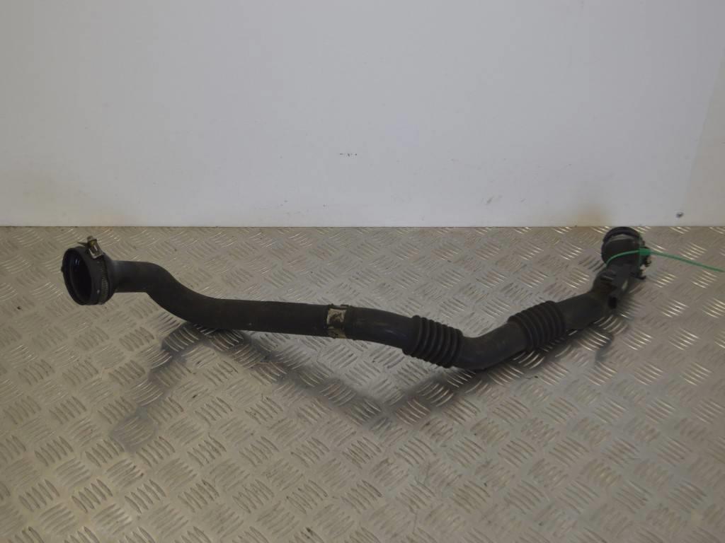 Патрубок интеркулера Renault Kangoo 1 (1997-2007) 8200874705, 8200875380