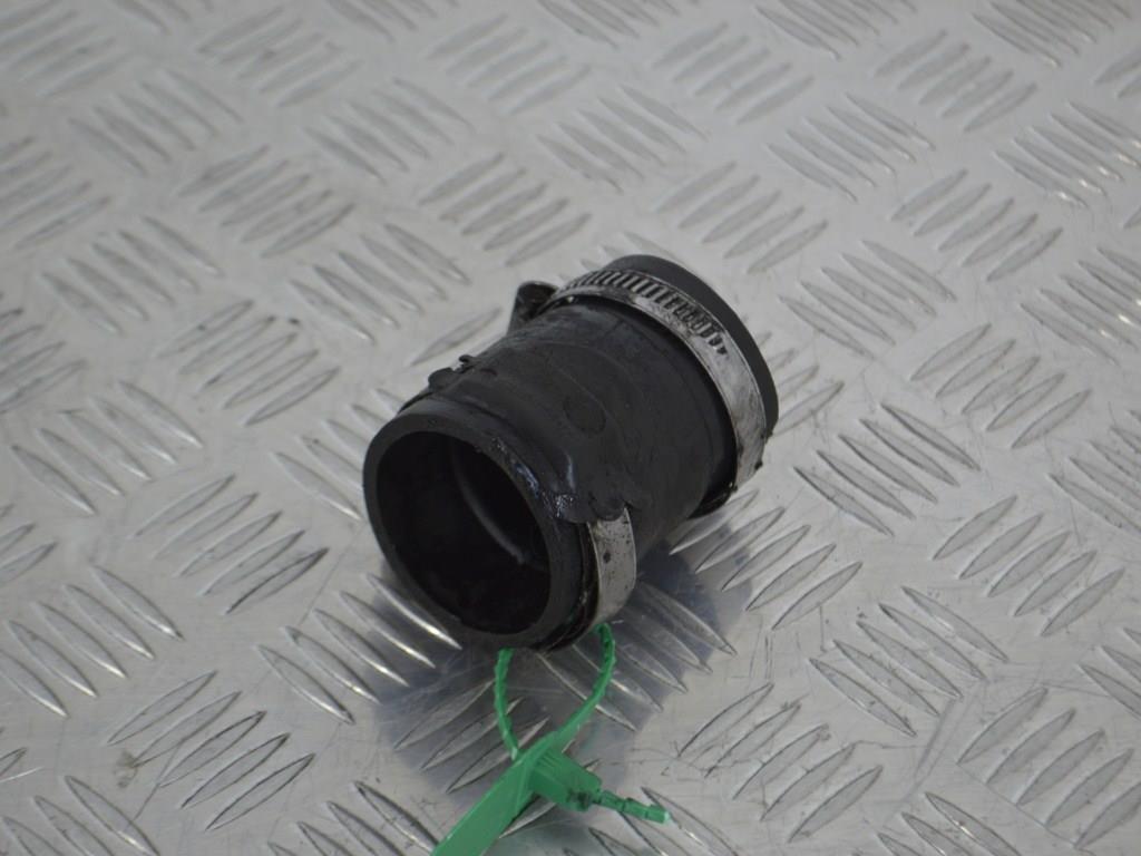 Патрубок интеркулера