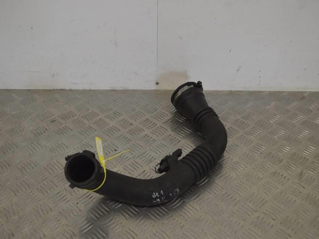 Патрубок интеркулера Renault Laguna 2 (2001-2007) 8200177586