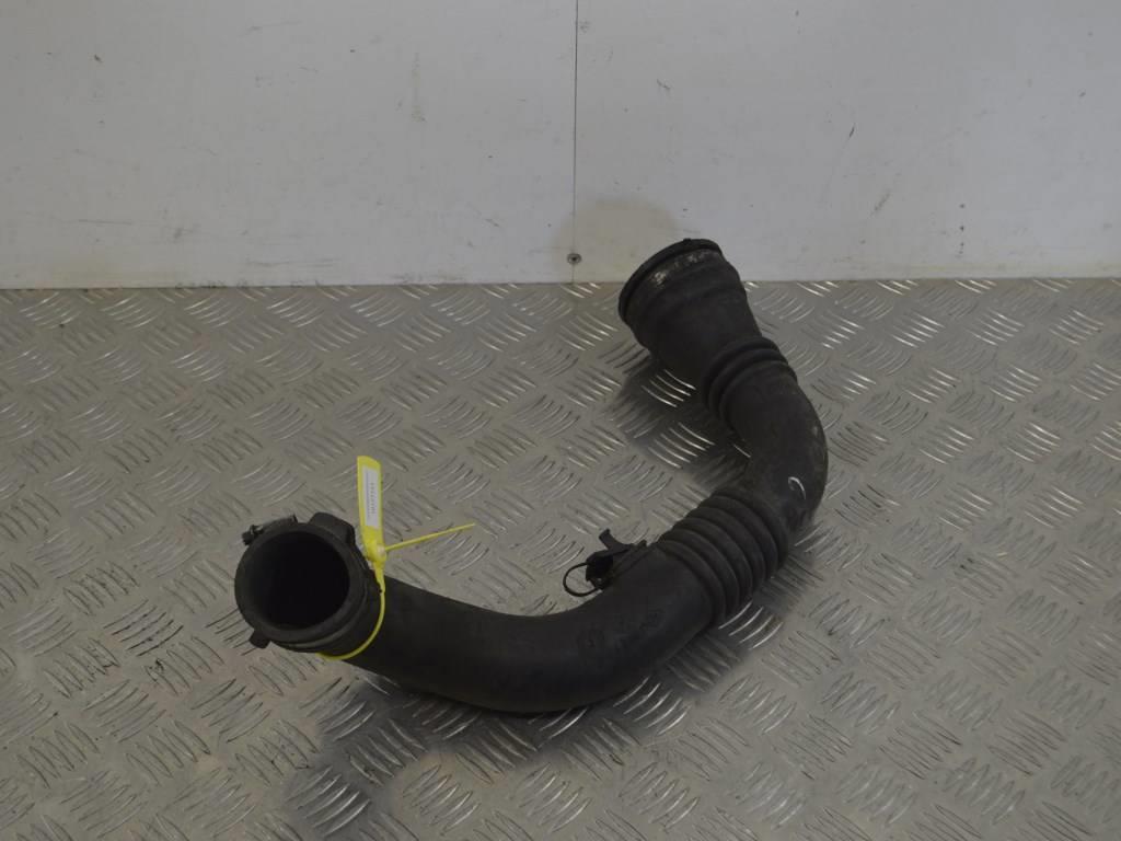 Патрубок интеркулера Renault Laguna 2 (2001-2007) 8200177586