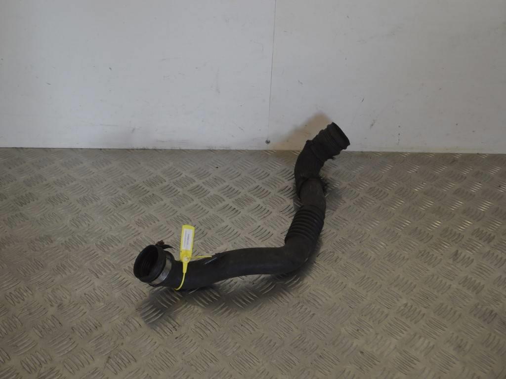 Патрубок интеркулера Renault Laguna 2 (2001-2007) 8200567960