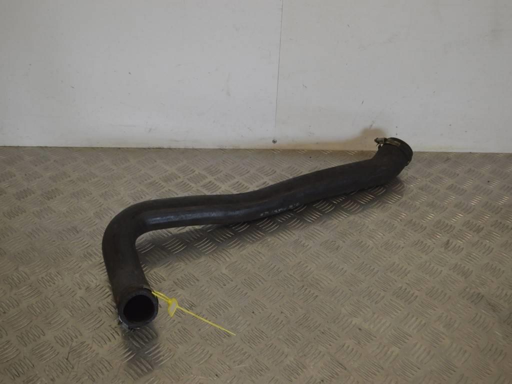 Патрубок интеркулера Renault Master 2 (1998-2010) 8200247086