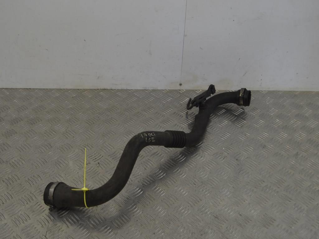 Патрубок интеркулера Renault Megane 2 (2002-2008) 8200527670, 8200533986