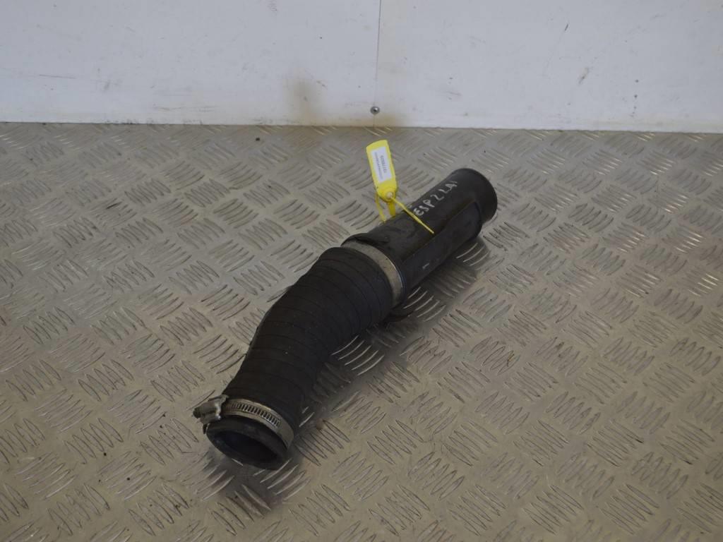 Патрубок интеркулера