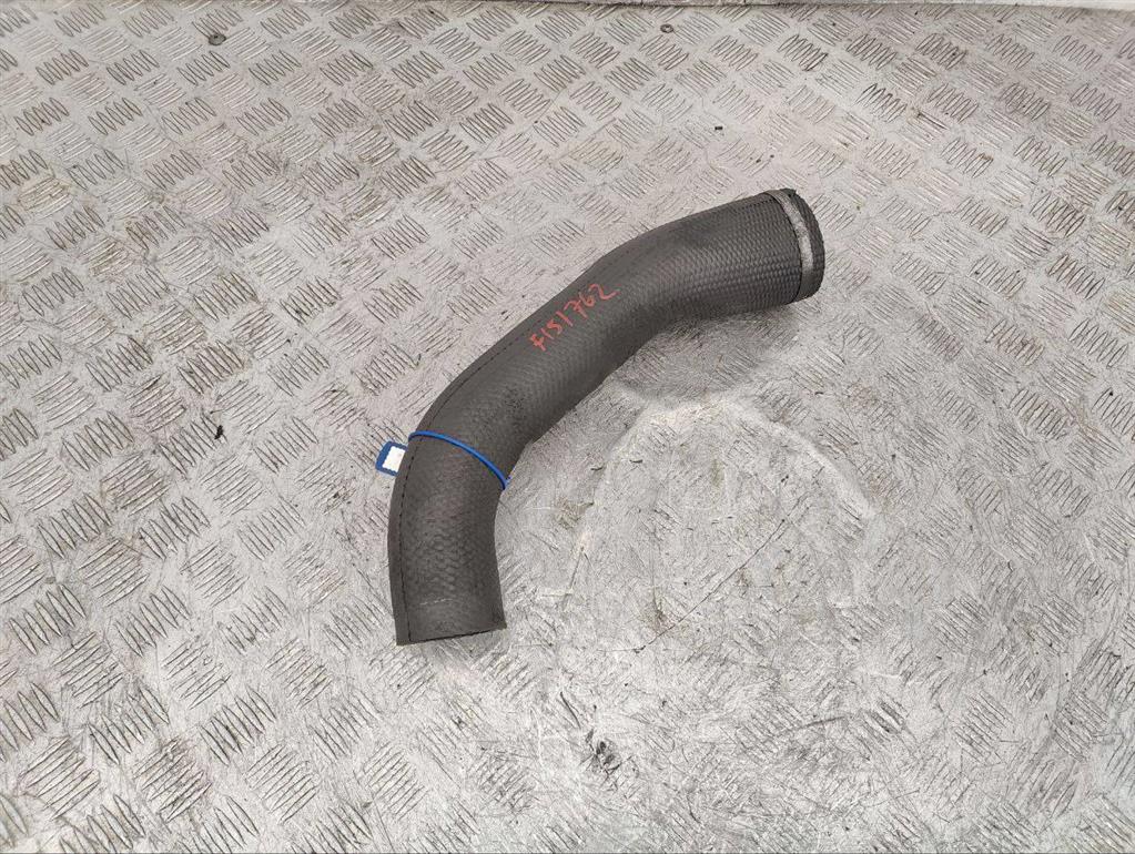 Патрубок интеркулера