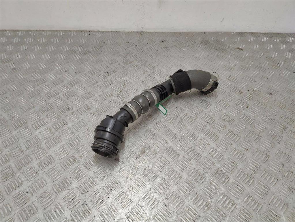 Патрубок интеркулера