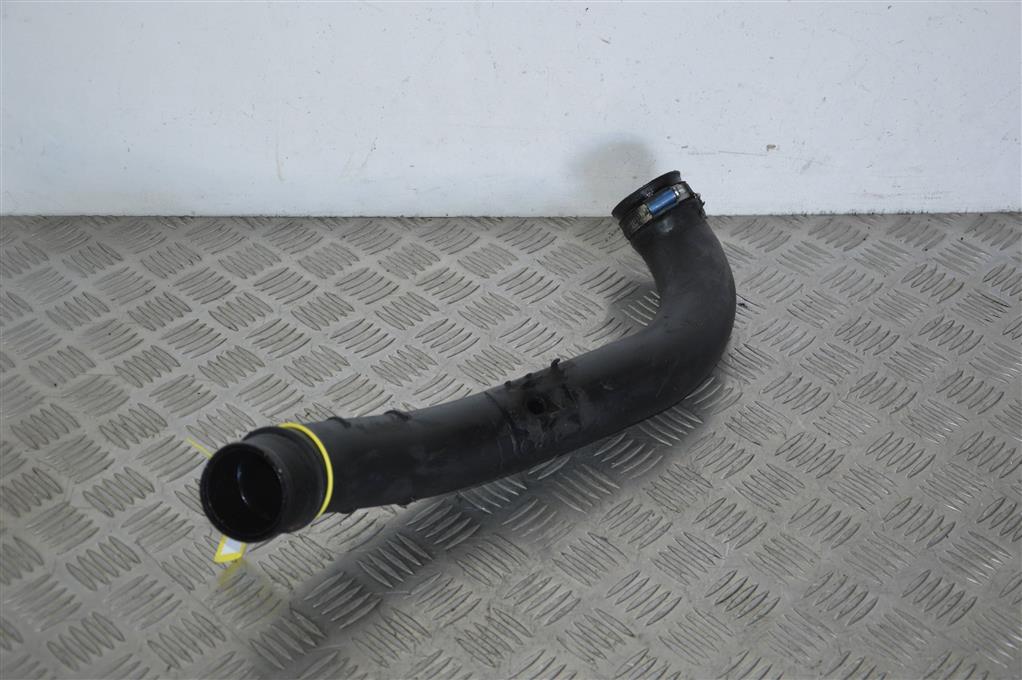 Патрубок интеркулера