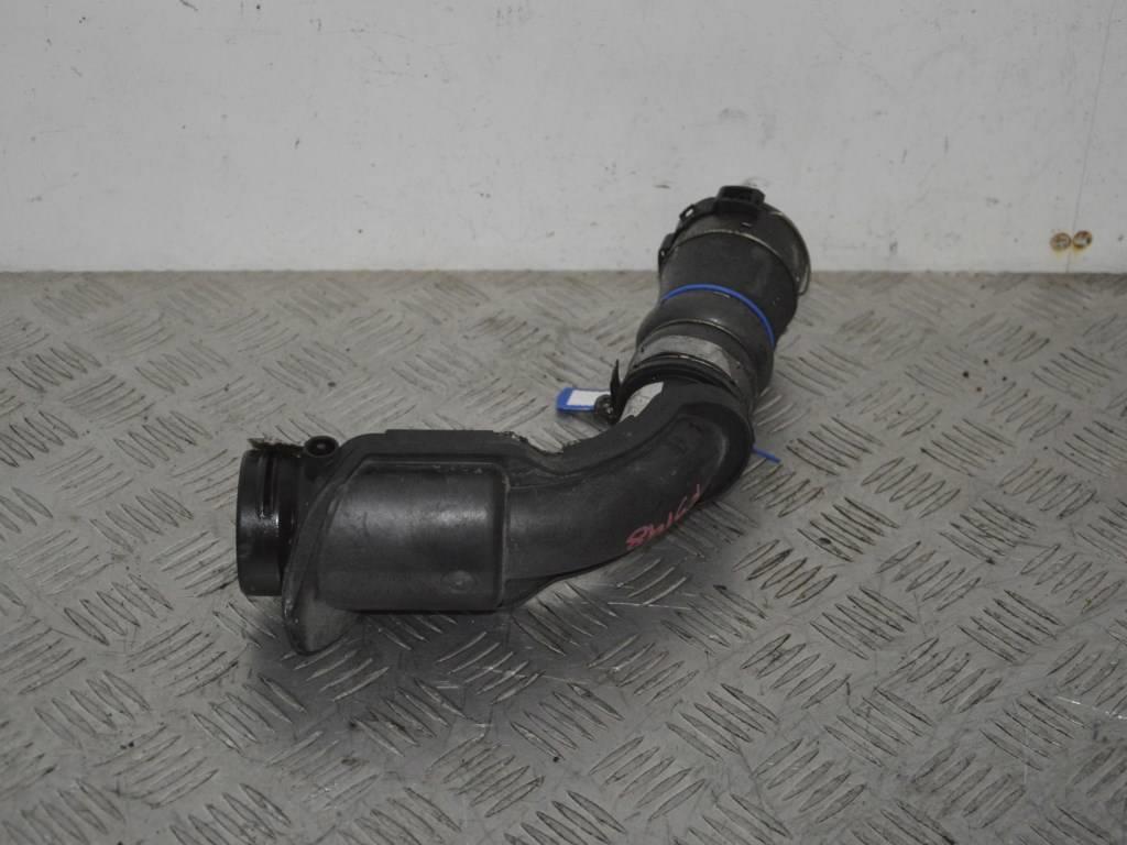 Патрубок интеркулера