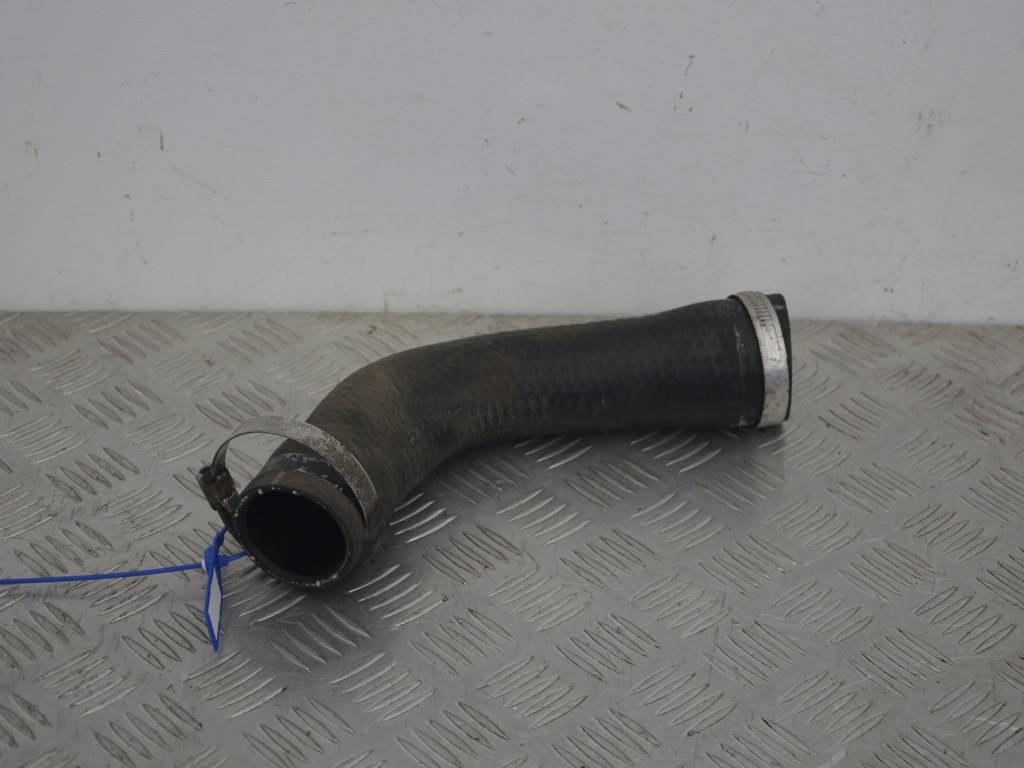 Патрубок интеркулера