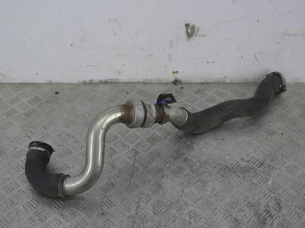 Патрубок интеркулера