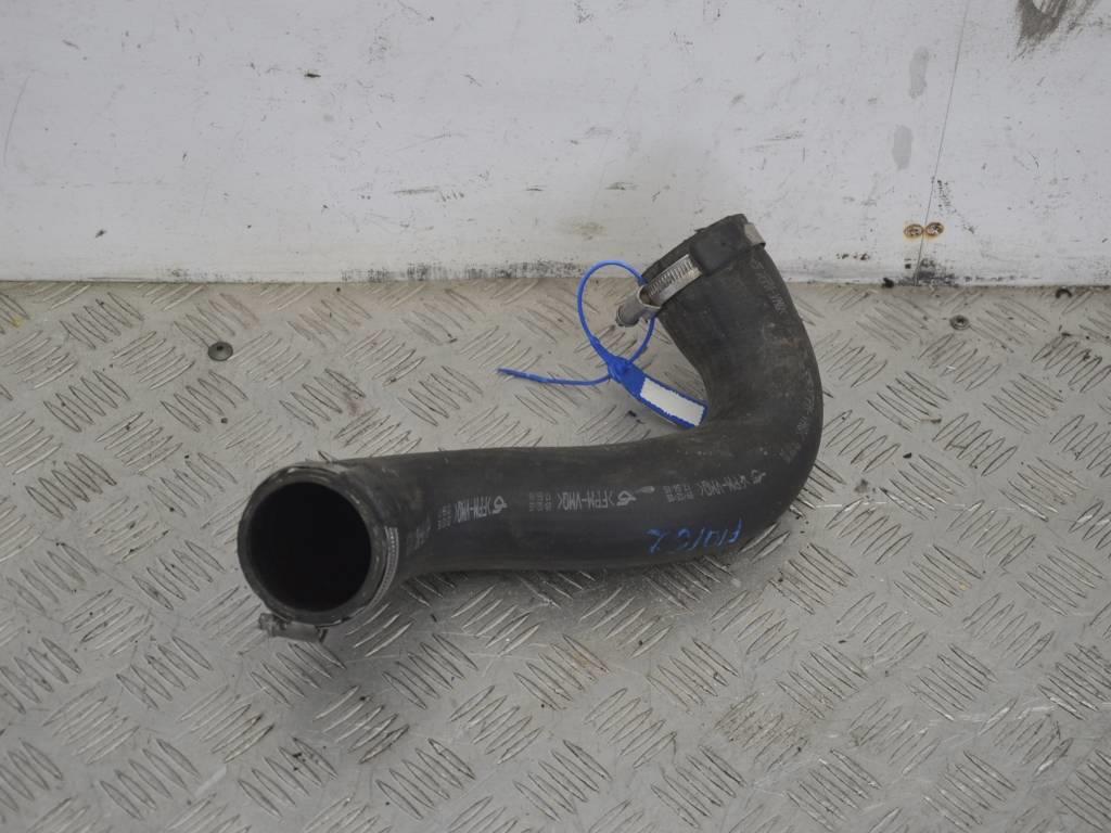 Патрубок интеркулера