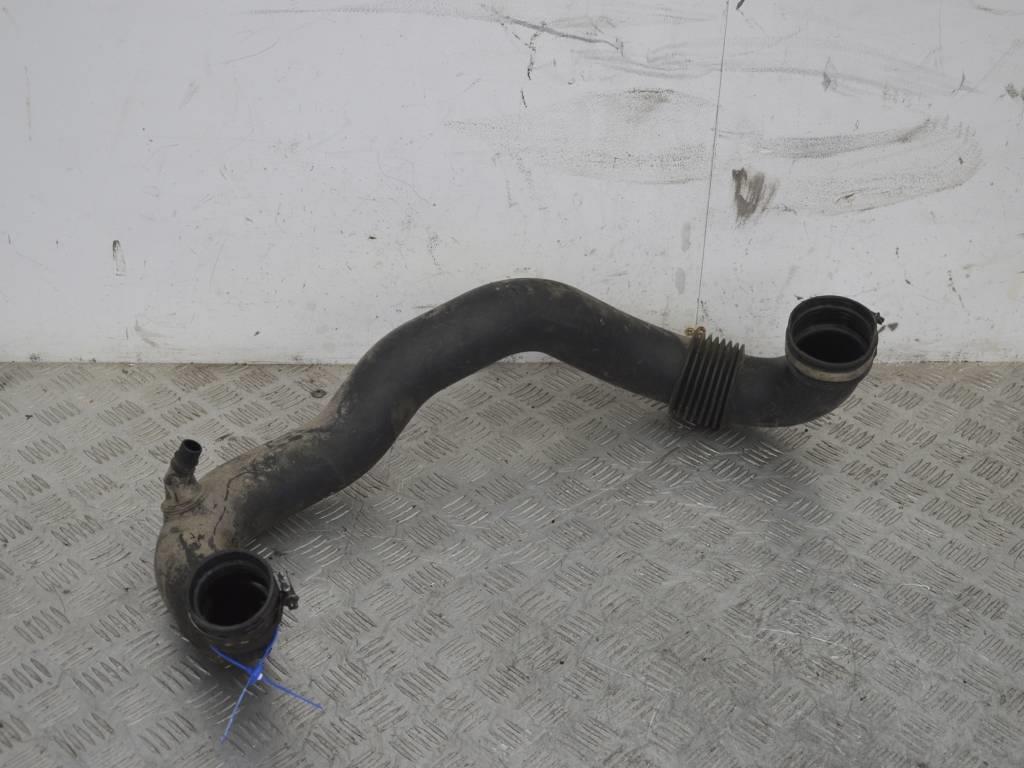 Патрубок интеркулера